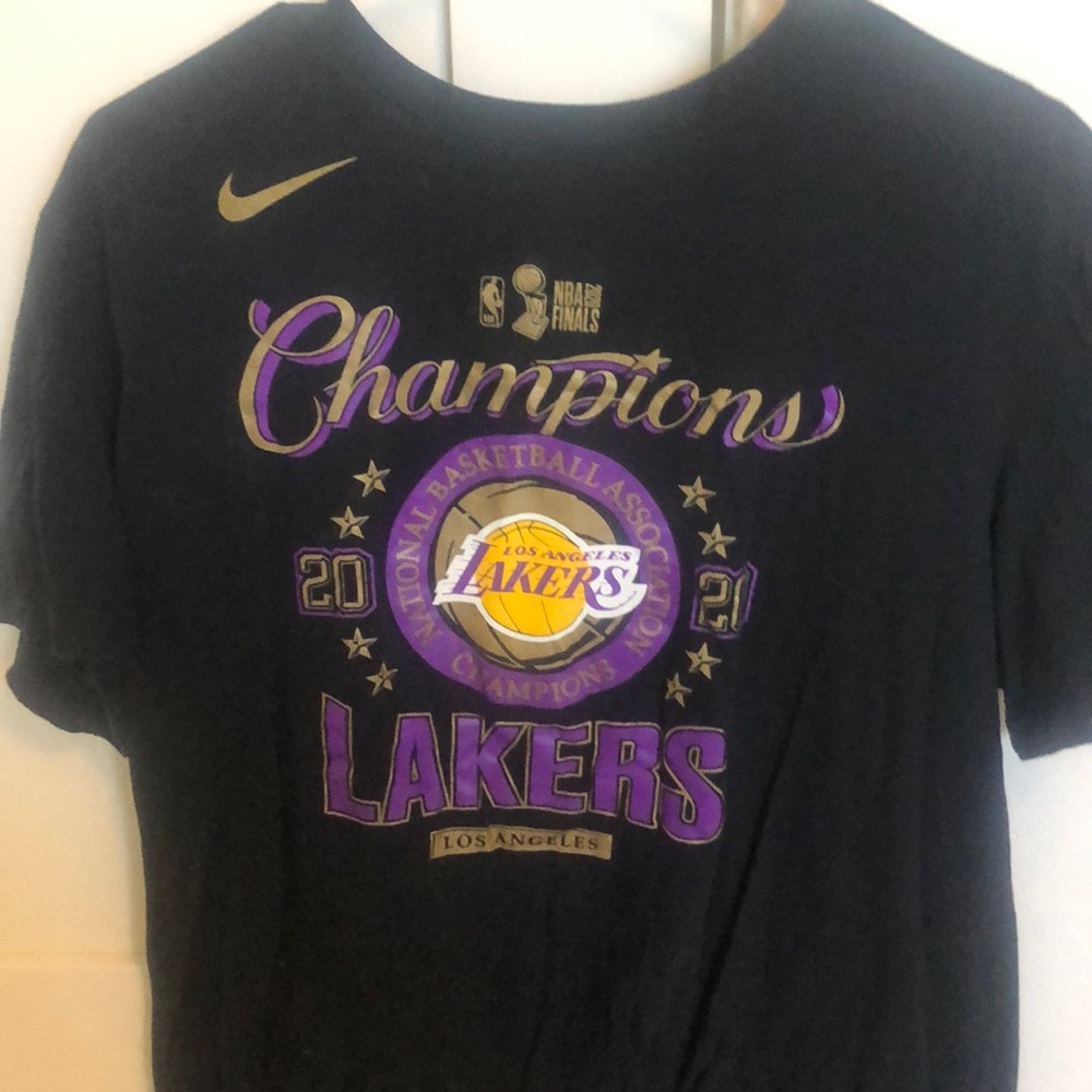 Black LOS ANGELES LAKERS NBA FINALS CHAMPIONS 2020 T-SHIRT
